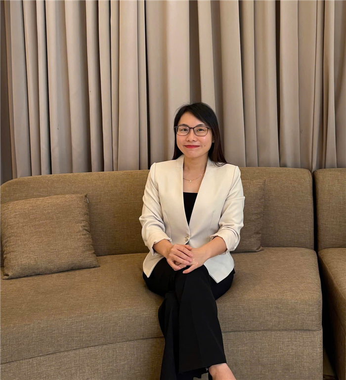Cô Mai Thị Thơm — Nhà sáng lập Camkey English